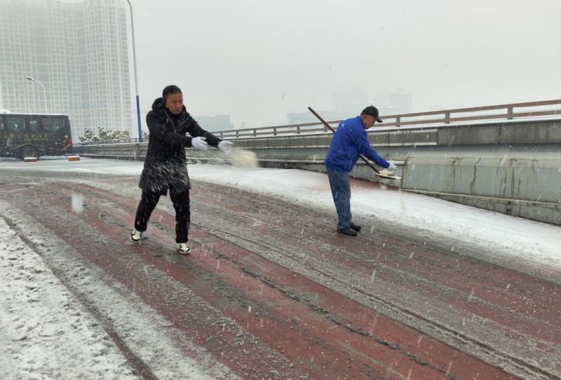 常運集團積極應(yīng)對大雪天氣